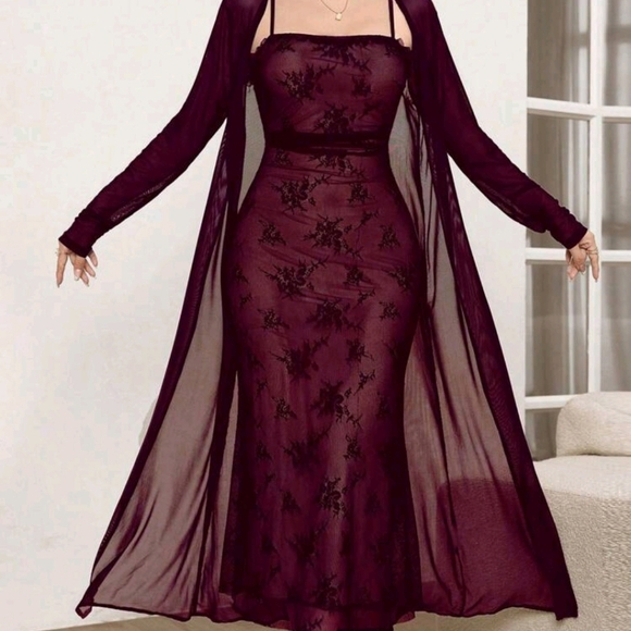 Modely 2pcs/Set Women Solid Color Long Sleeve Mesh Jacket And Fish Tail Hem Cami - Picture 1 of 6